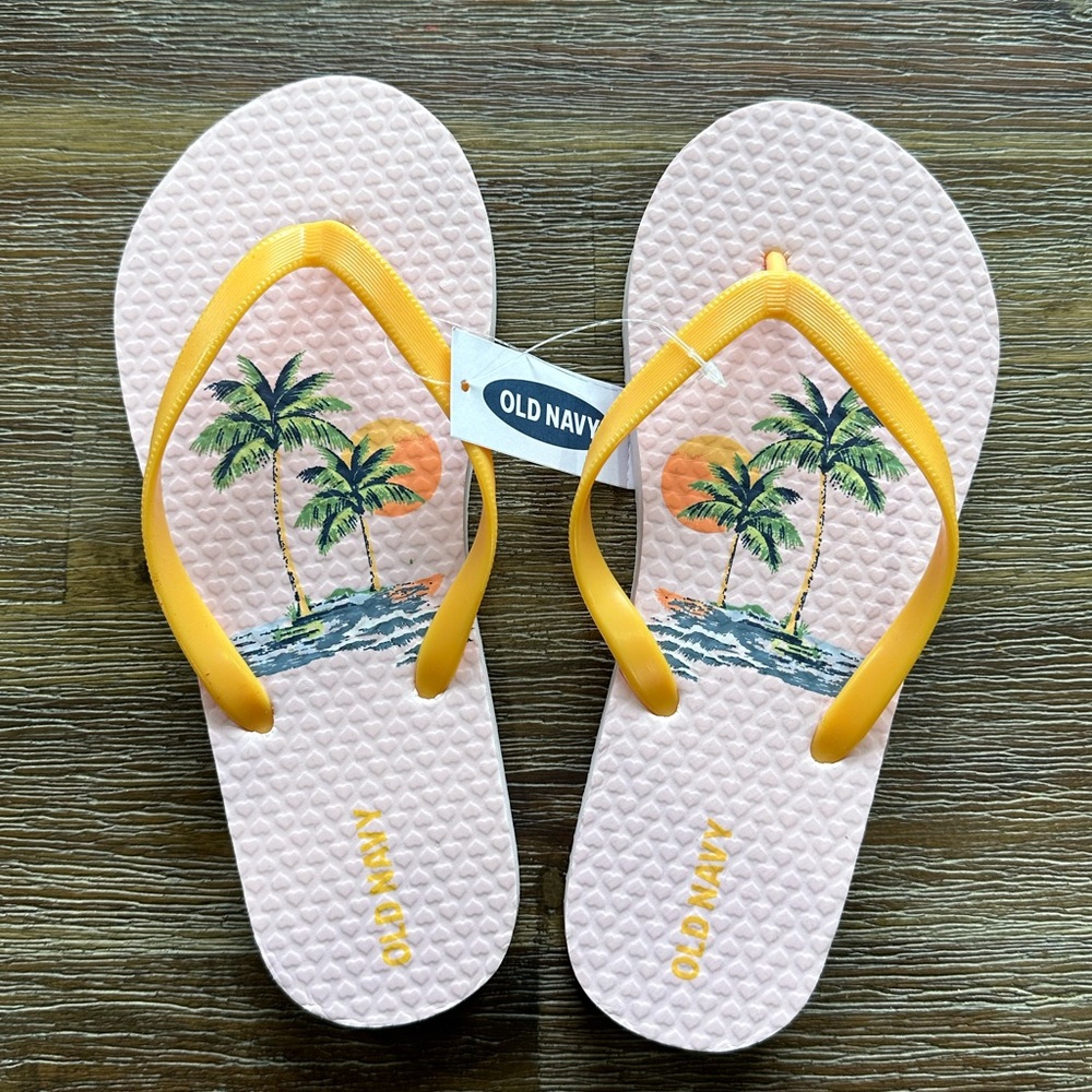 ✨NWT✨Old Navy Girls Flip Flops
